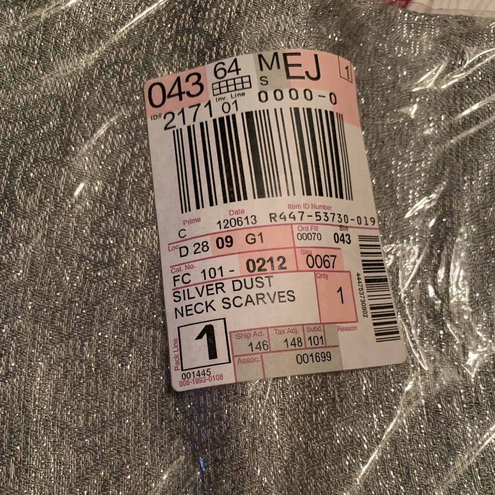 Scarf silver dust new in package